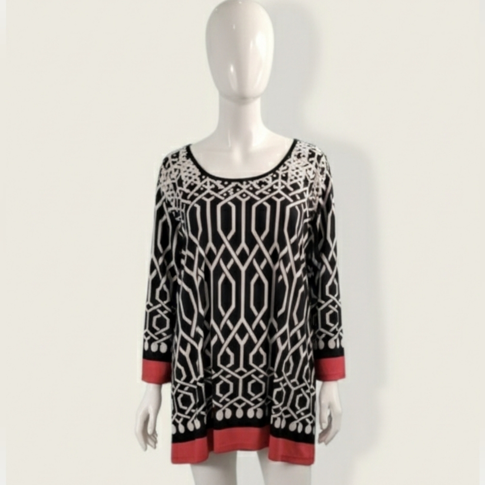 JSP Woman black and white Top with studded neckline XL